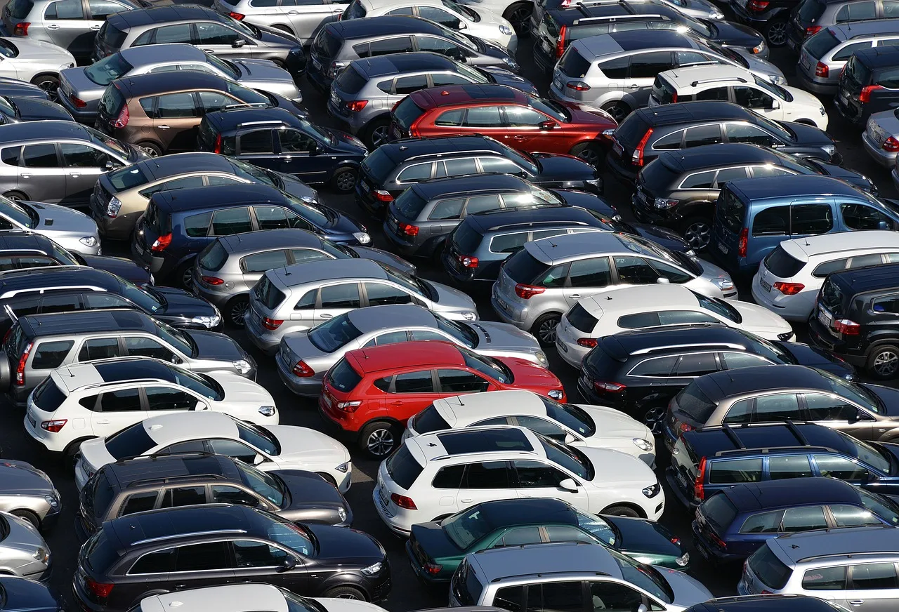 cars, vehicles, dimensions, parking lot, traffic, traffic chaos, parking lot, parking lot, parking lot, parking lot, parking lot. How to run bilingual striping crews in Miami and Houston